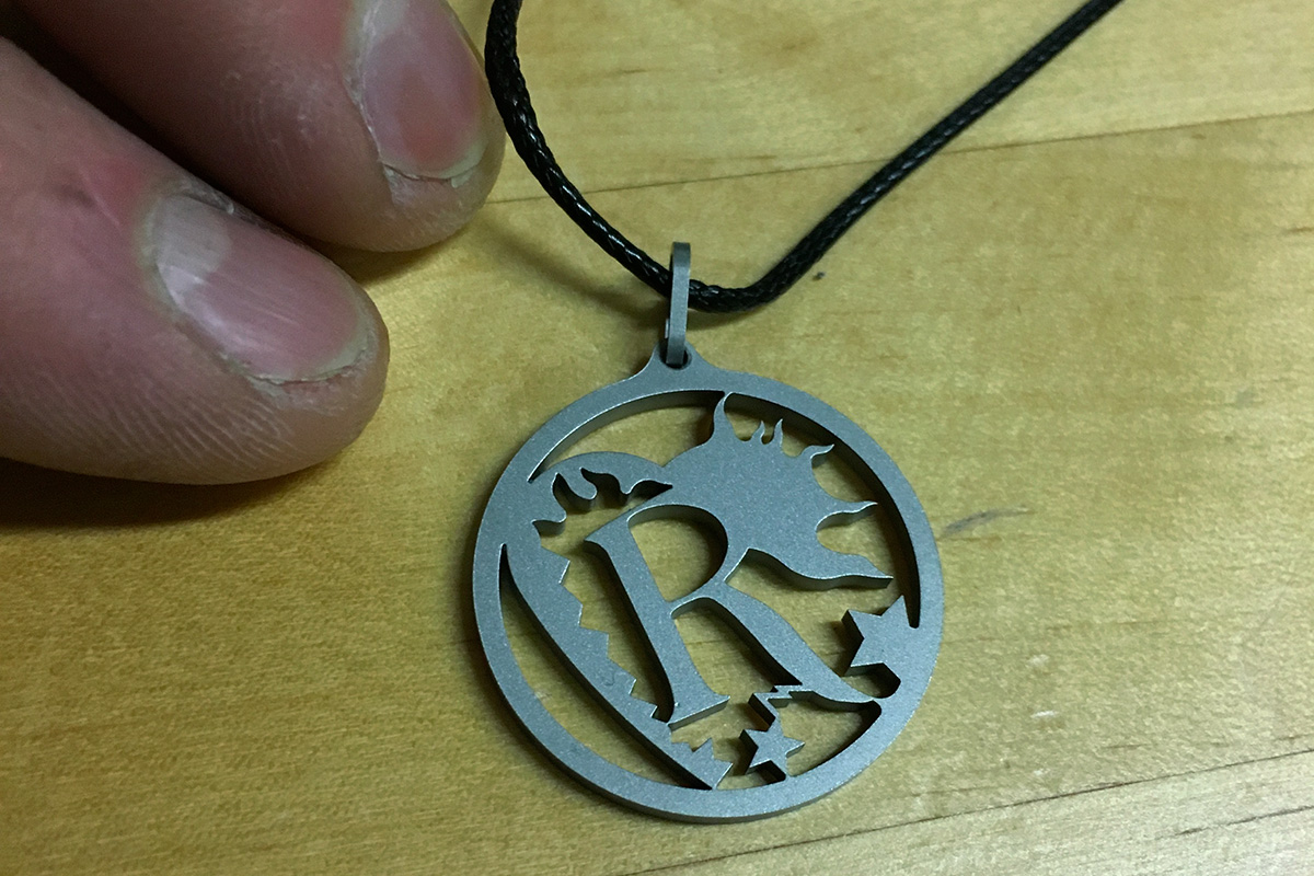 Collier découpé par électroérosion
